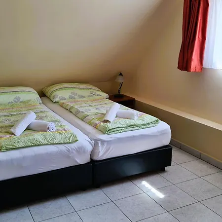 招待所 Rider Balatonszárszó